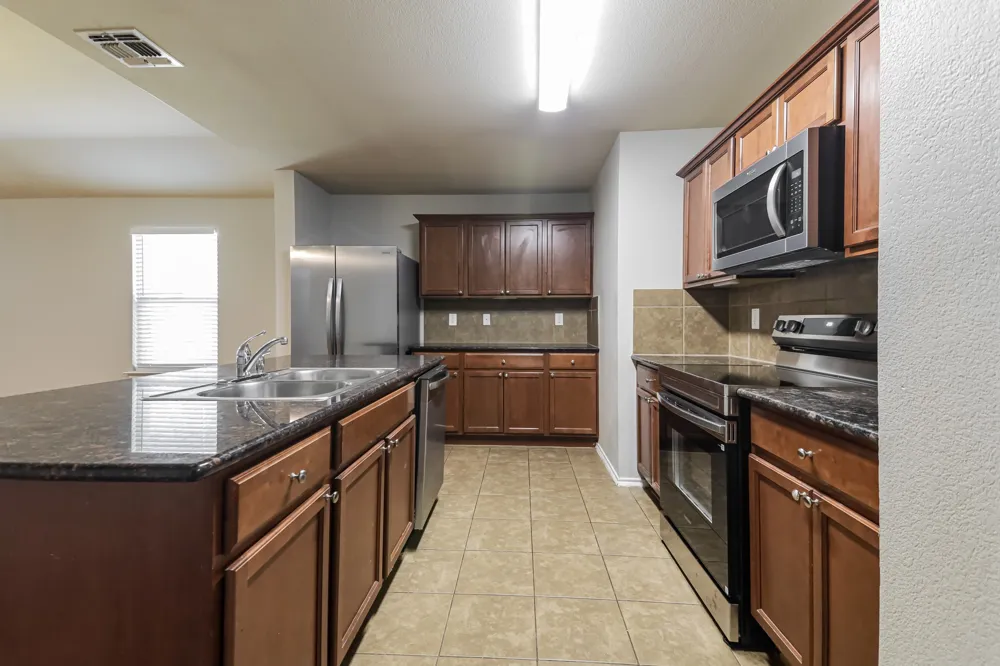 1413 Waco Turner Royse City, TX 75189