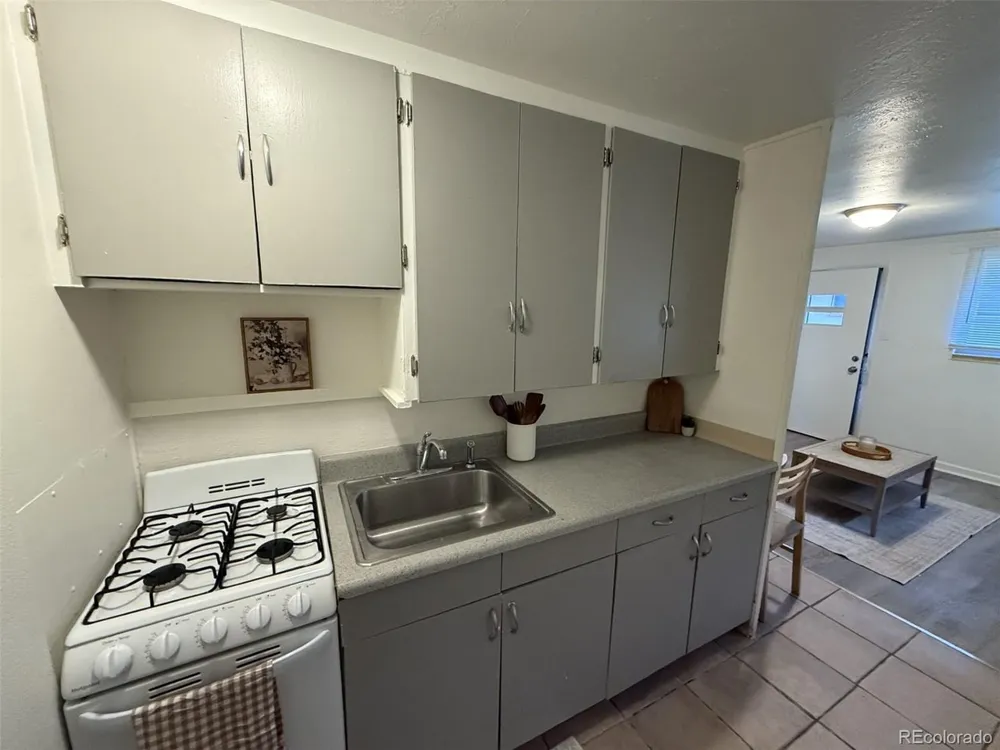 3006 Institute Street Colorado Springs, CO 80907