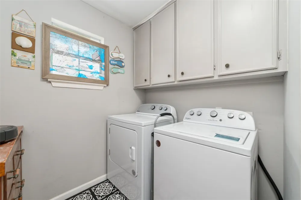 610 Seashell Drive Freeport, TX 77541