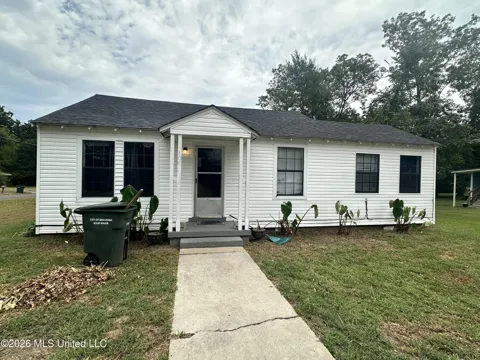 104 Line Street