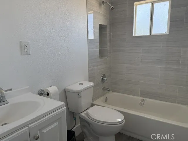 2211 W 3rd San Bernardino, CA 92407