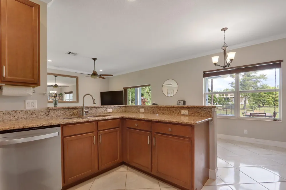 16605 64th Place Loxahatchee, FL 33470