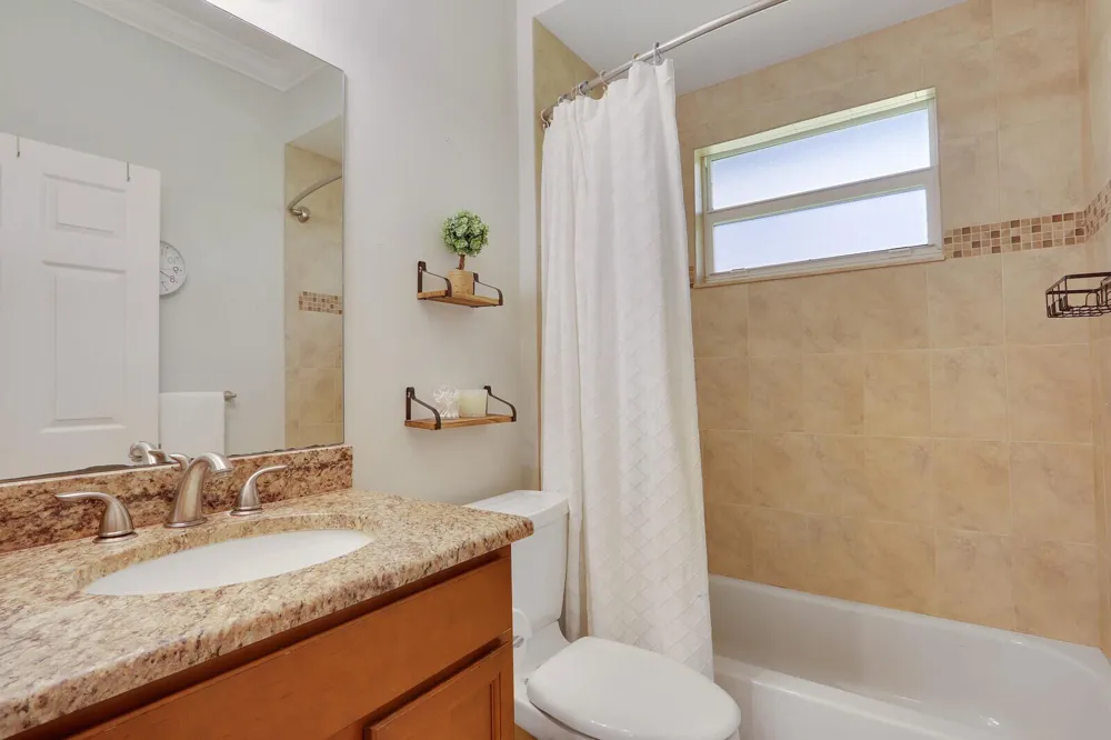 16605 64th Place Loxahatchee, FL 33470