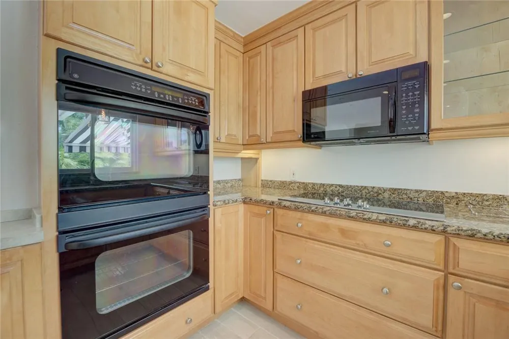 2709 NE 16TH AVENUE Wilton Manors, FL 33334