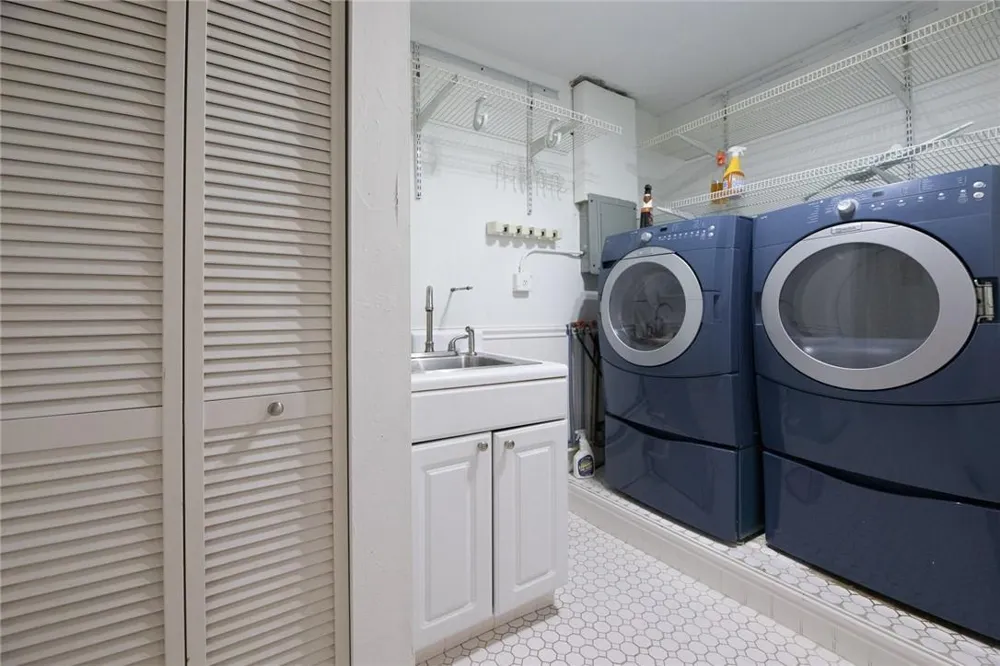 2709 NE 16TH AVENUE Wilton Manors, FL 33334