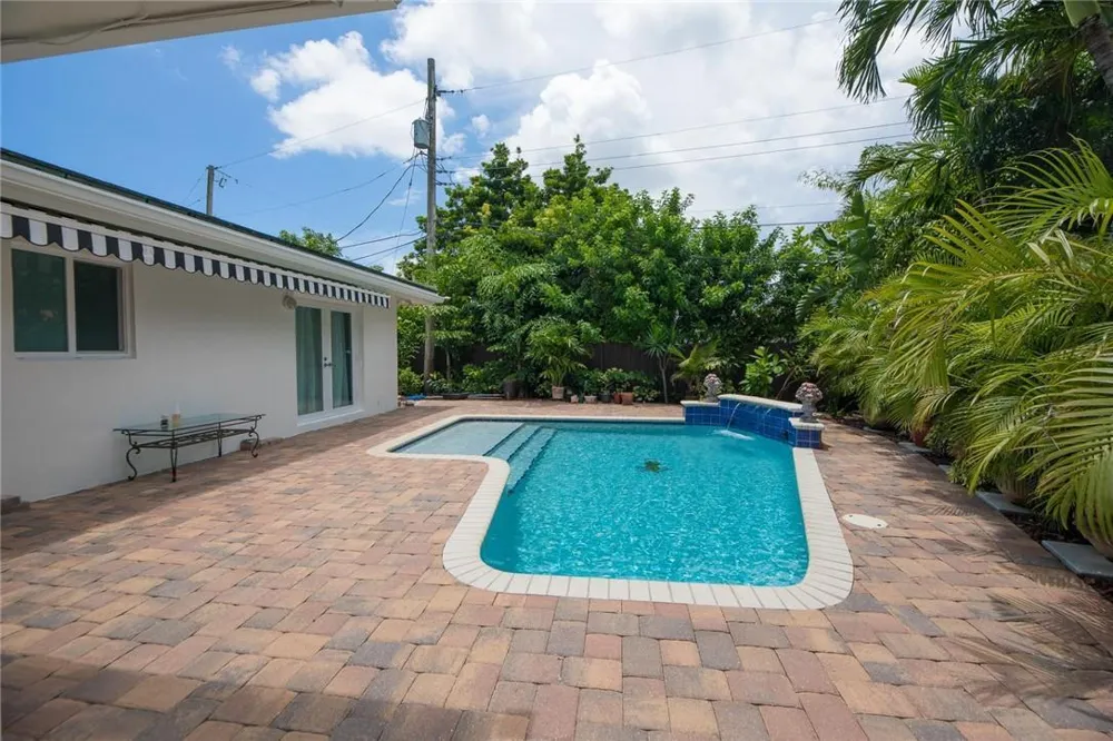 2709 NE 16TH AVENUE Wilton Manors, FL 33334