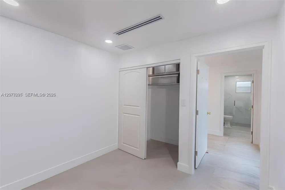 233 W 39th Pl #0 Hialeah, FL 33012