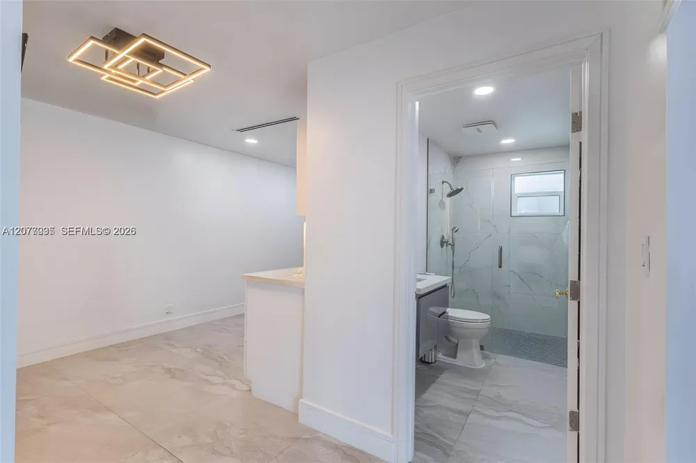 233 W 39th Pl #0 Hialeah, FL 33012