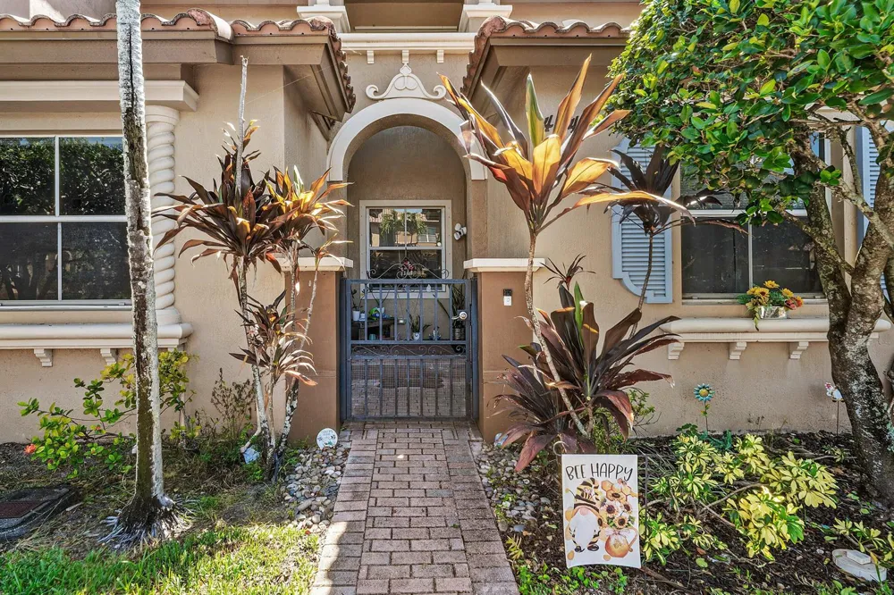 2928 HIDDEN HILLS ROAD #1404 West Palm Beach, FL 33411