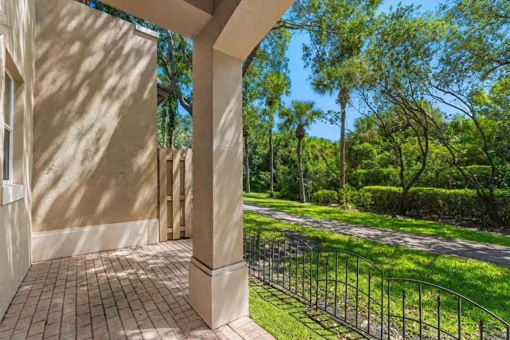 2928 HIDDEN HILLS ROAD #1404 West Palm Beach, FL 33411