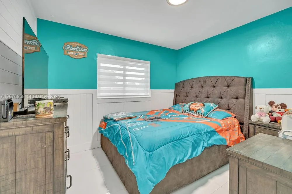 20400 NW 38th Ct Miami Gardens, FL 33055