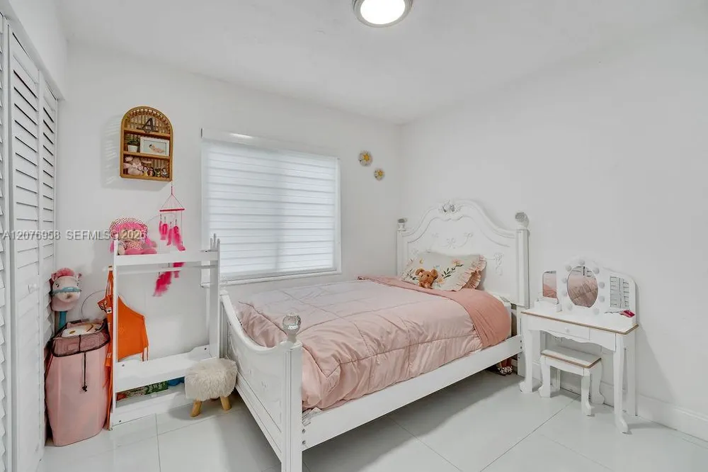 20400 NW 38th Ct Miami Gardens, FL 33055