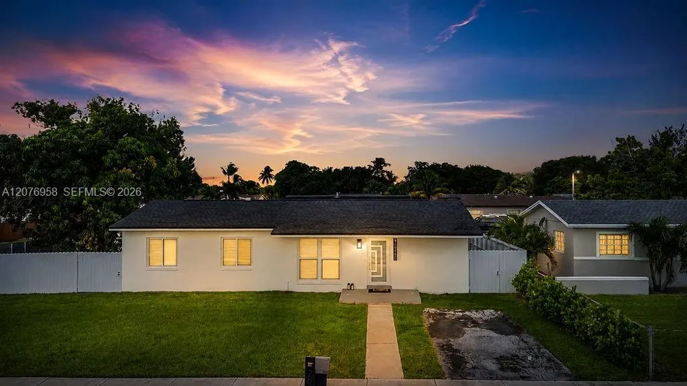 20400 NW 38th Ct Miami Gardens, FL 33055