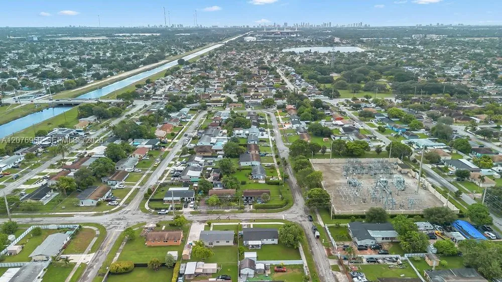 20400 NW 38th Ct Miami Gardens, FL 33055