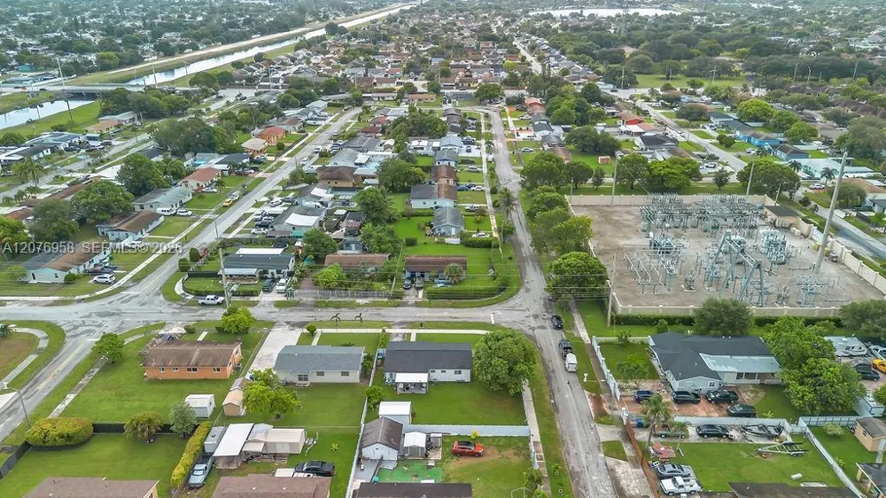 20400 NW 38th Ct Miami Gardens, FL 33055