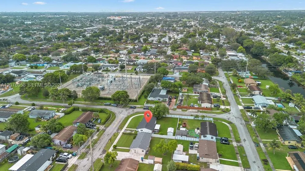 20400 NW 38th Ct Miami Gardens, FL 33055