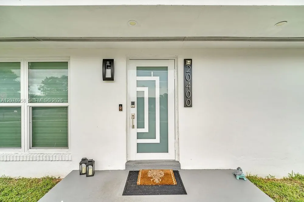 20400 NW 38th Ct Miami Gardens, FL 33055