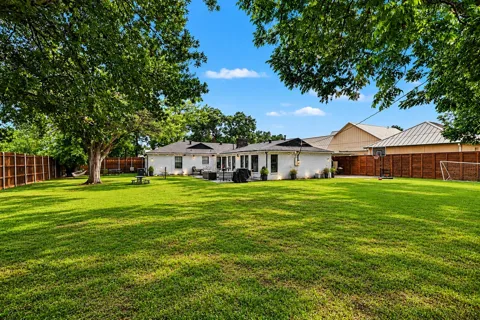 5979 Charlestown Drive