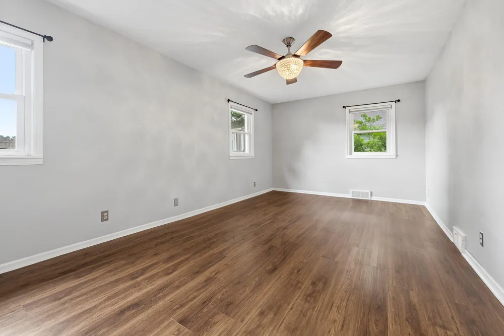 1218 Pinehurst Boulevard Kalamazoo, MI 49006