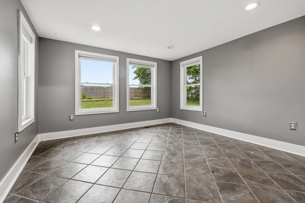 1218 Pinehurst Boulevard Kalamazoo, MI 49006