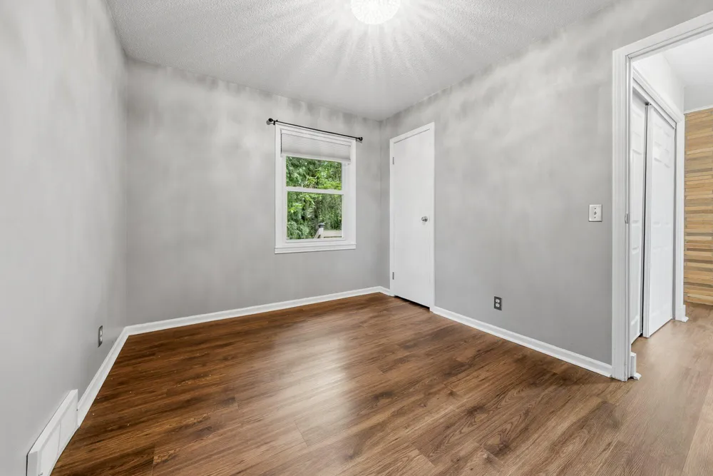 1218 Pinehurst Boulevard Kalamazoo, MI 49006