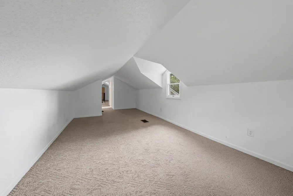 1218 Pinehurst Boulevard Kalamazoo, MI 49006