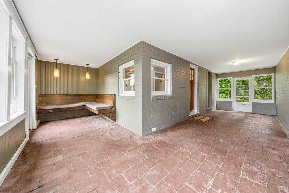 1218 Pinehurst Boulevard Kalamazoo, MI 49006