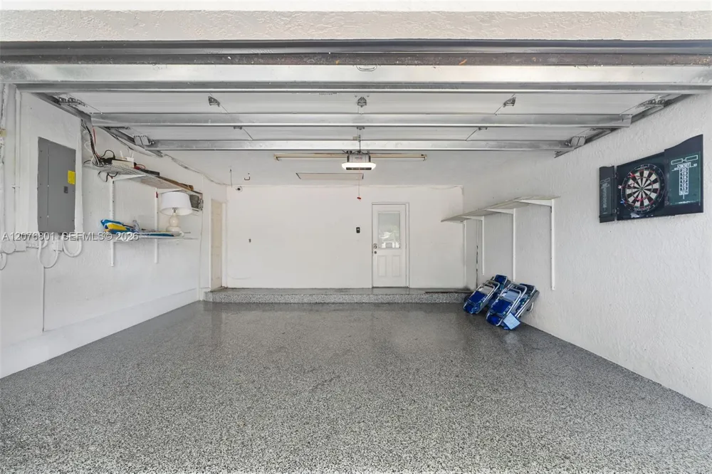 1617 SW 17th Ave Fort Lauderdale, FL 33312