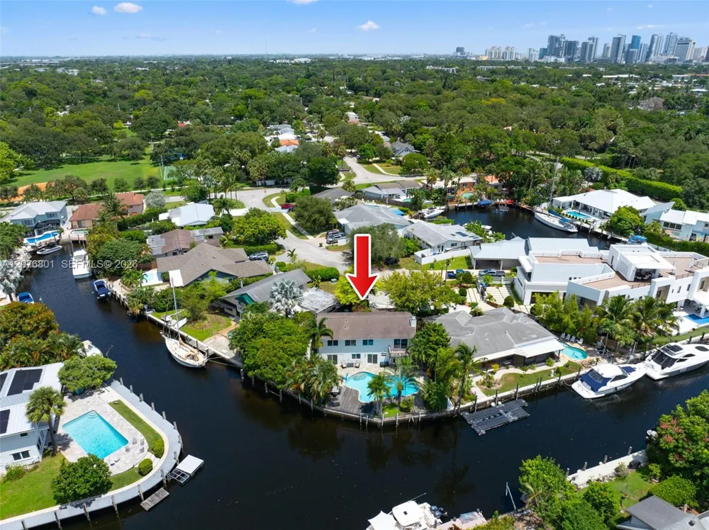 1617 SW 17th Ave Fort Lauderdale, FL 33312