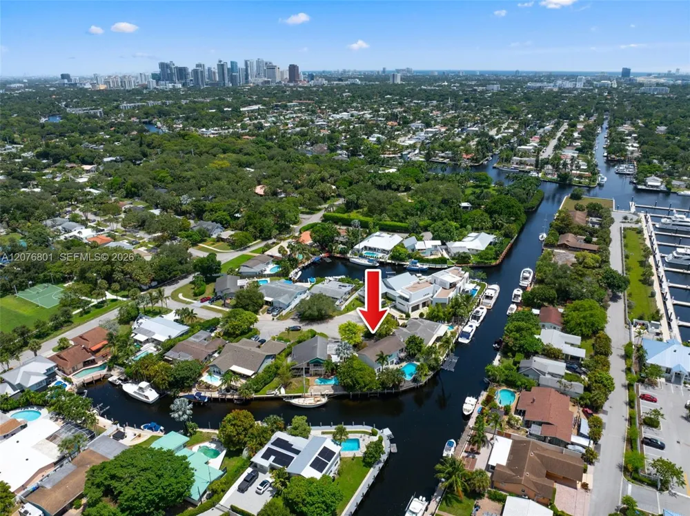 1617 SW 17th Ave Fort Lauderdale, FL 33312