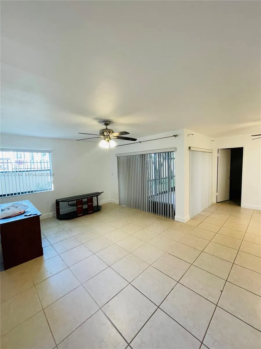20005 NE 3rd Ct #5 Miami, FL 33179