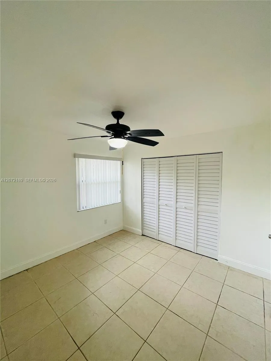 20005 NE 3rd Ct #5 Miami, FL 33179