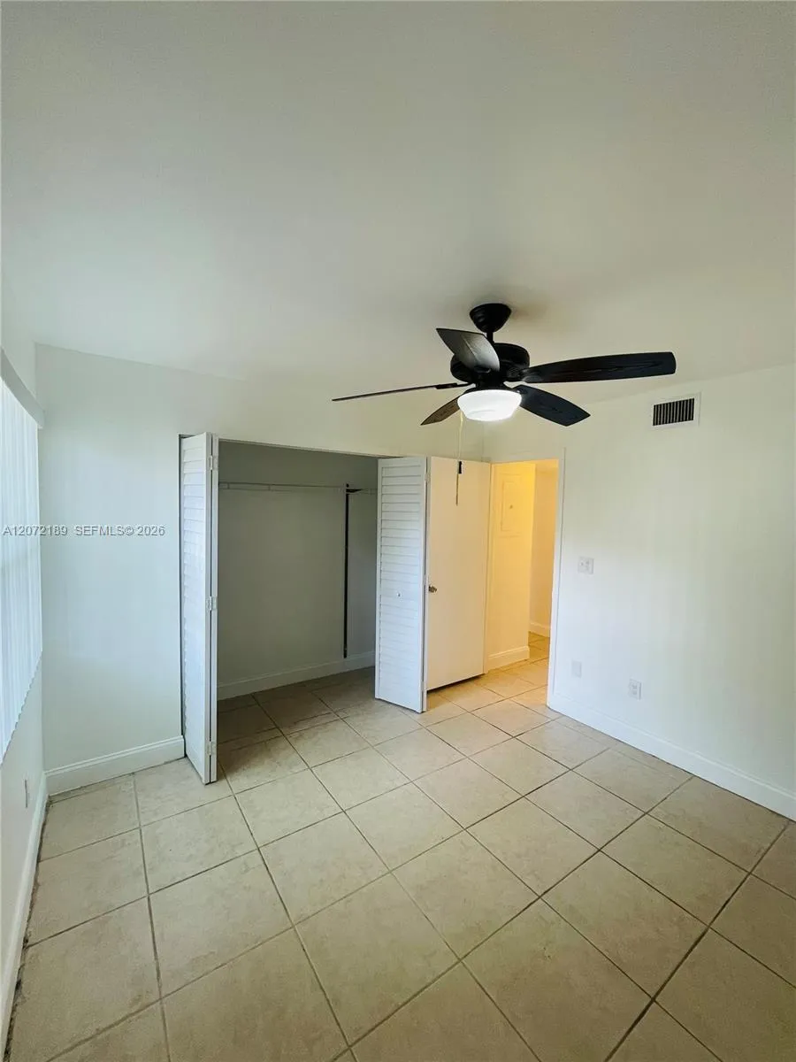 20005 NE 3rd Ct #5 Miami, FL 33179