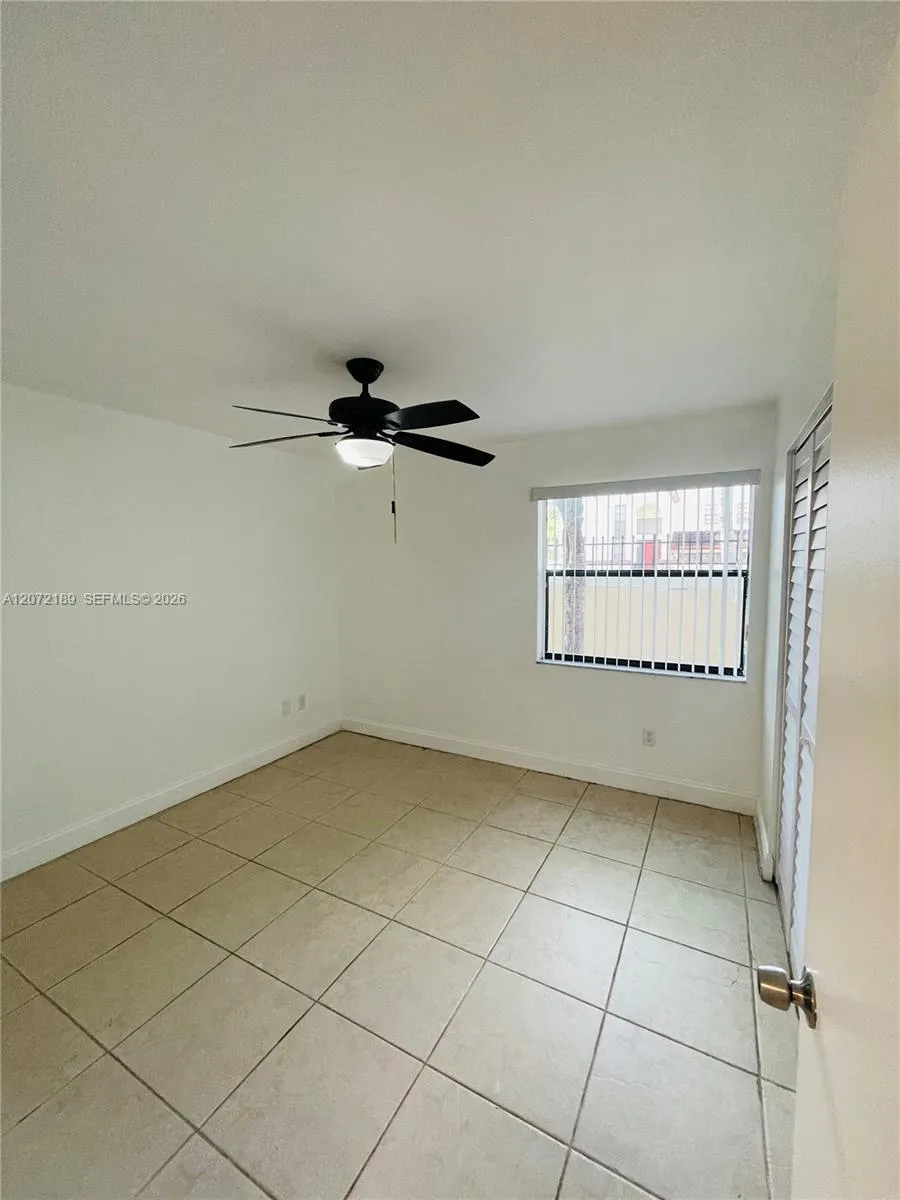 20005 NE 3rd Ct #5 Miami, FL 33179
