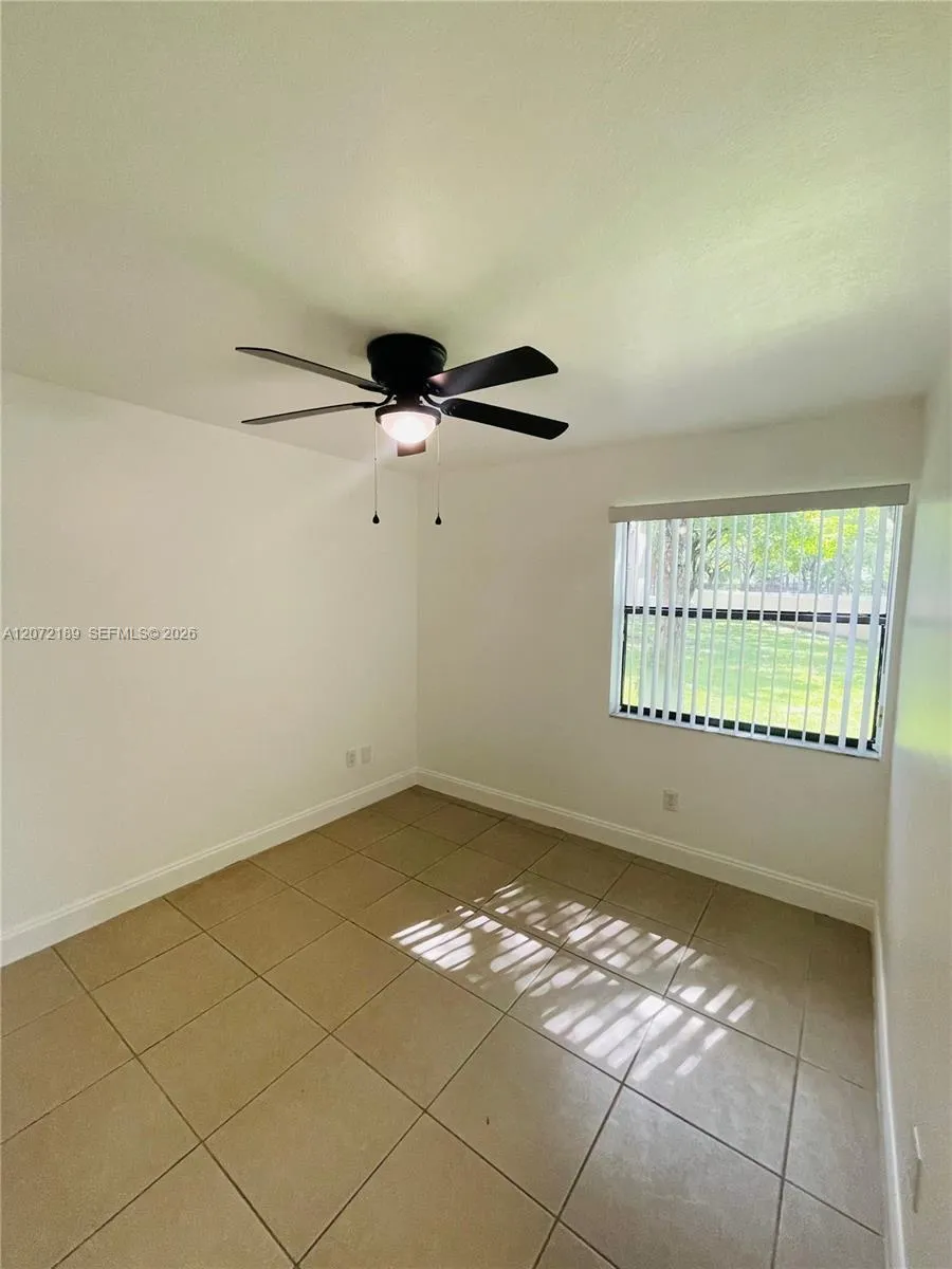 20005 NE 3rd Ct #5 Miami, FL 33179