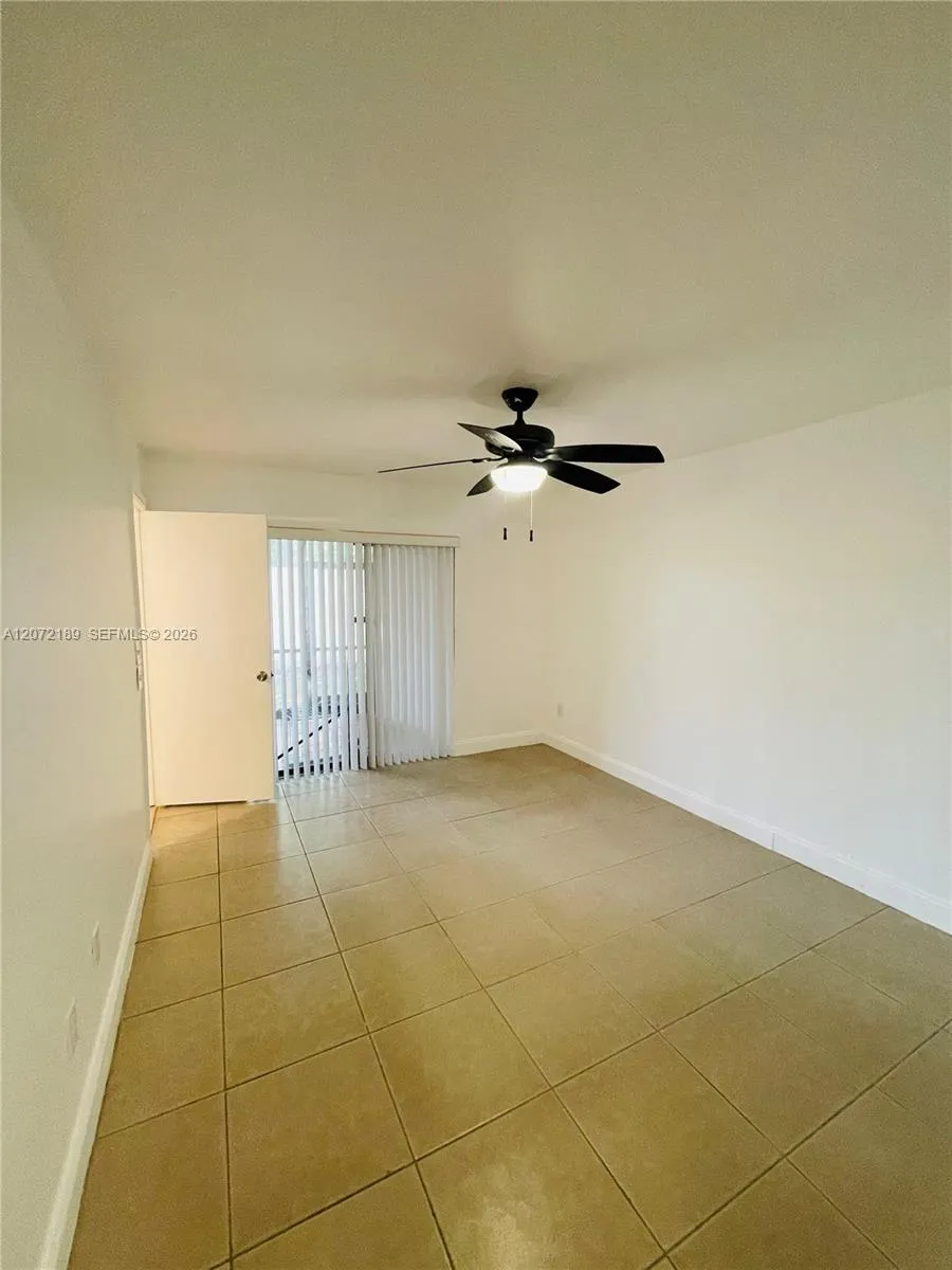 20005 NE 3rd Ct #5 Miami, FL 33179