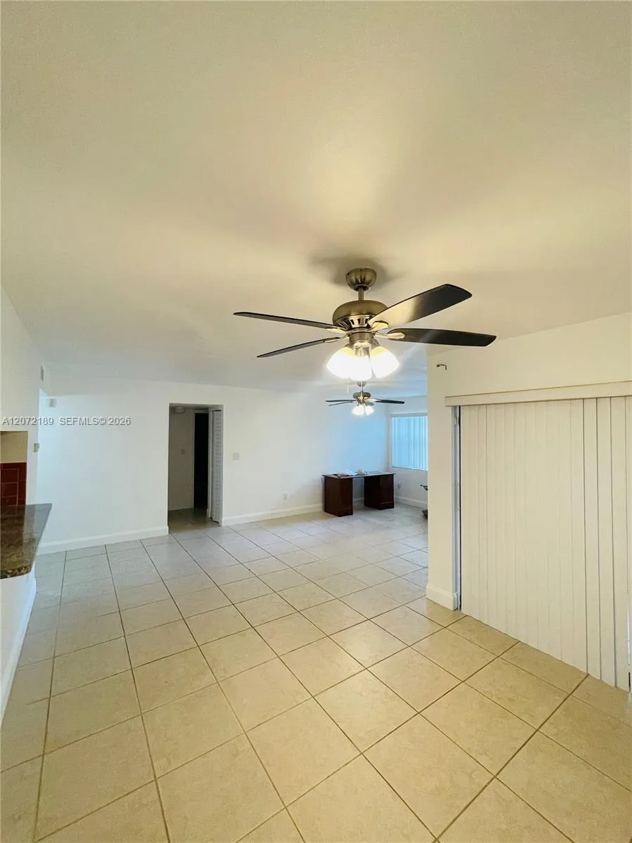 20005 NE 3rd Ct #5 Miami, FL 33179