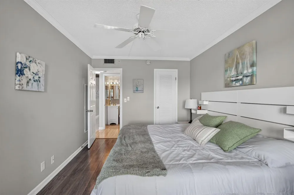 3056 NEWPORT Deerfield Beach, FL 33442