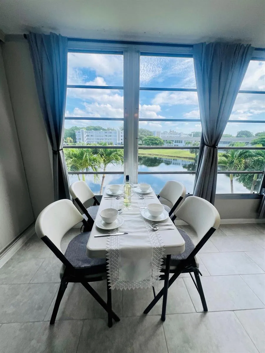 3056 NEWPORT Deerfield Beach, FL 33442