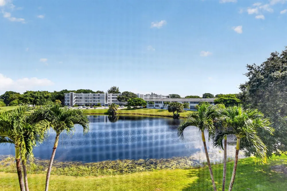 3056 NEWPORT Deerfield Beach, FL 33442