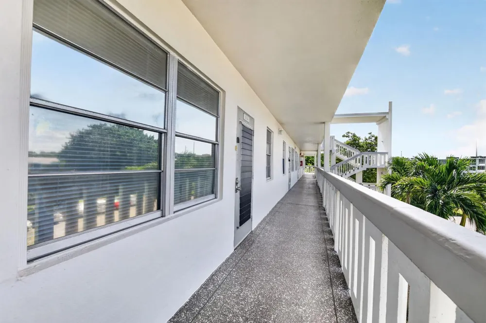3056 NEWPORT Deerfield Beach, FL 33442