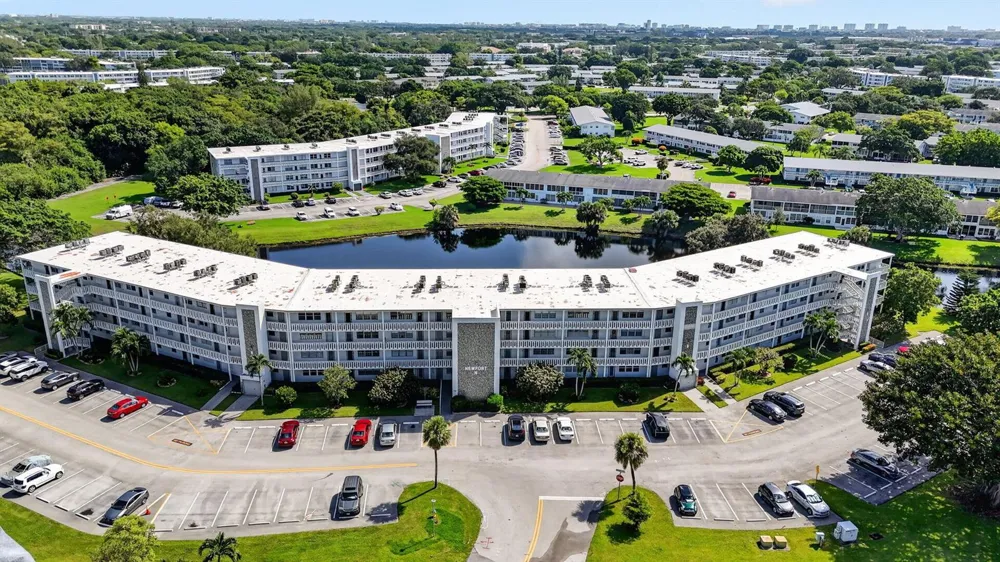 3056 NEWPORT Deerfield Beach, FL 33442