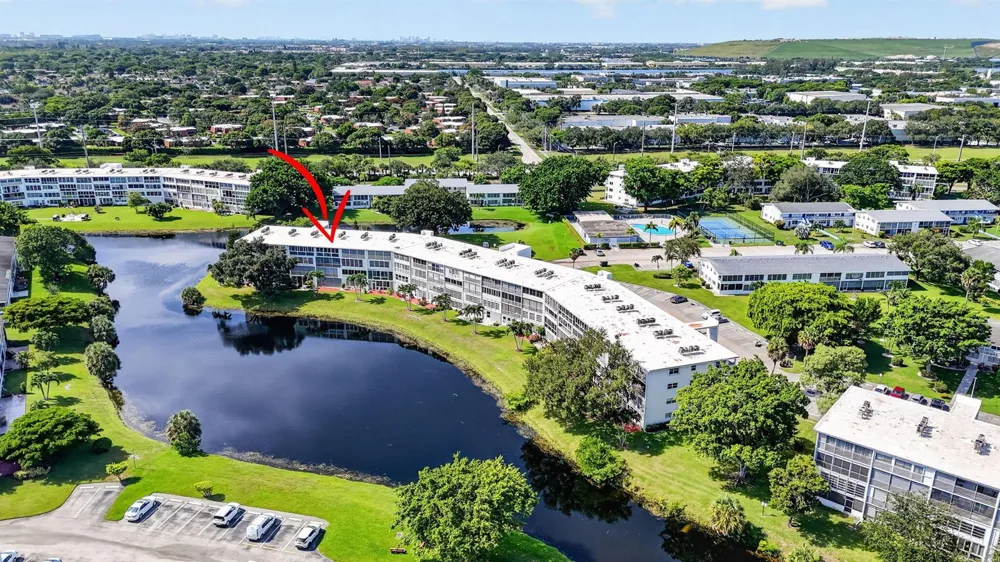 3056 NEWPORT Deerfield Beach, FL 33442