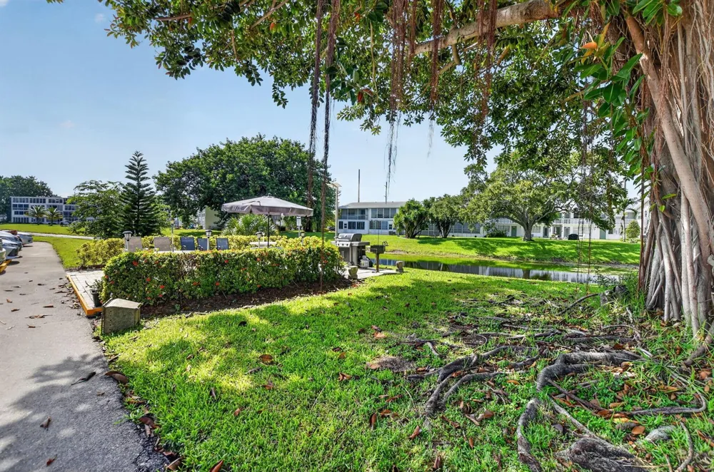 3056 NEWPORT Deerfield Beach, FL 33442