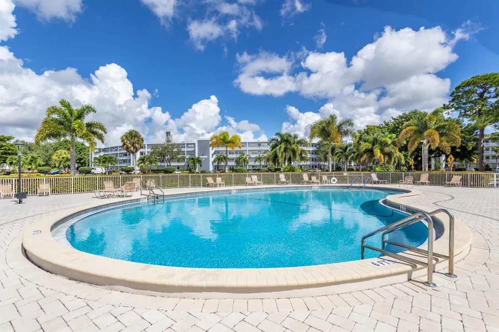 3056 NEWPORT Deerfield Beach, FL 33442