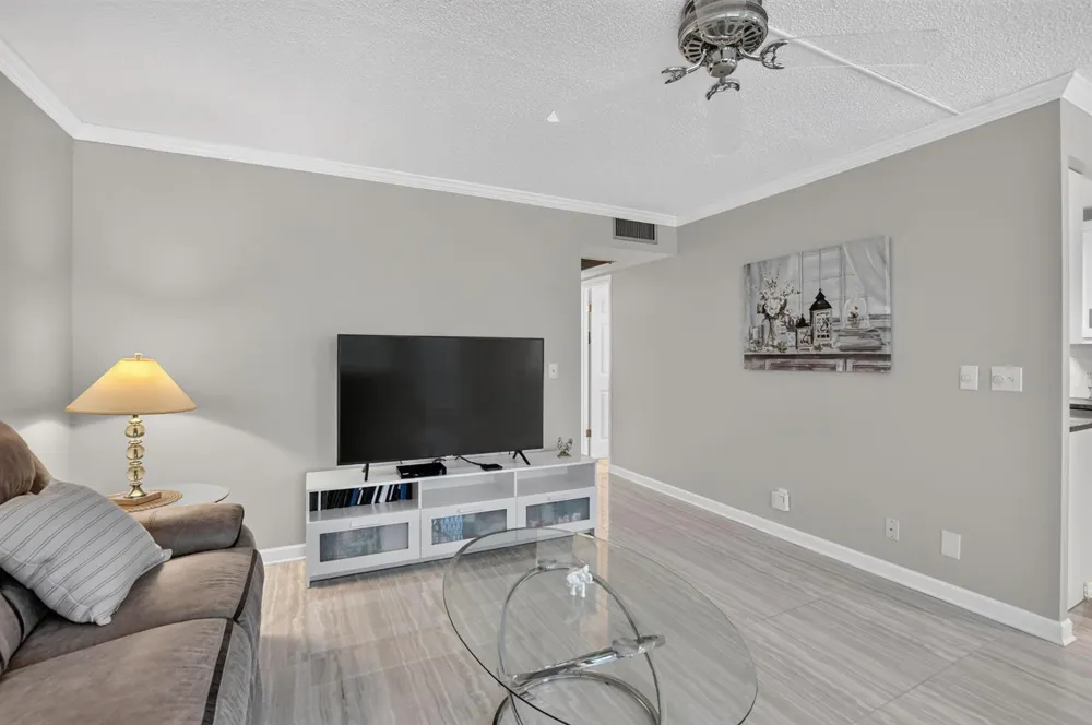 3056 NEWPORT Deerfield Beach, FL 33442