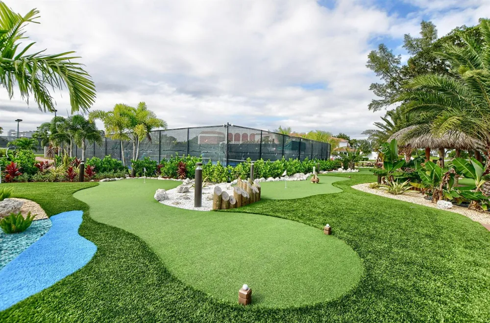 3056 NEWPORT Deerfield Beach, FL 33442