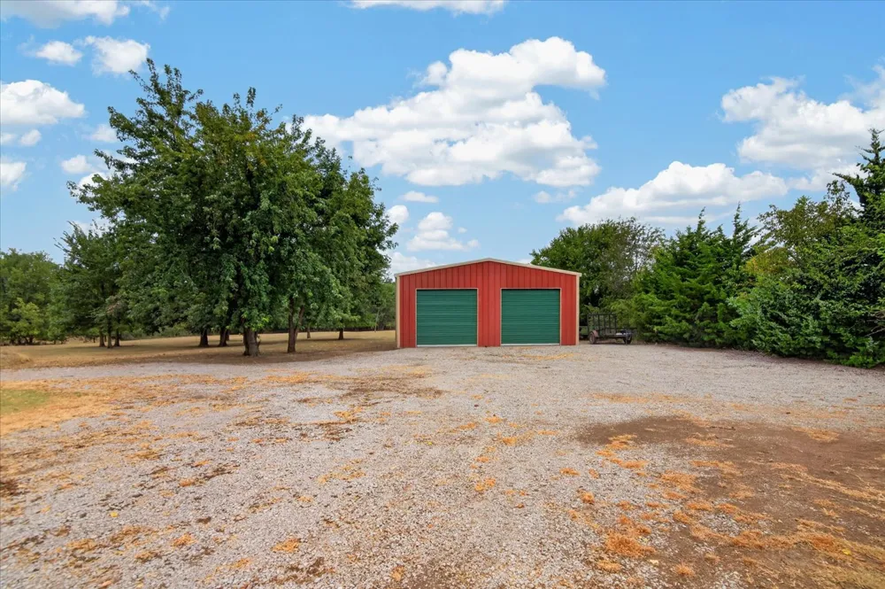 403159 W 2330 DRIVE Bartlesville, OK 74006