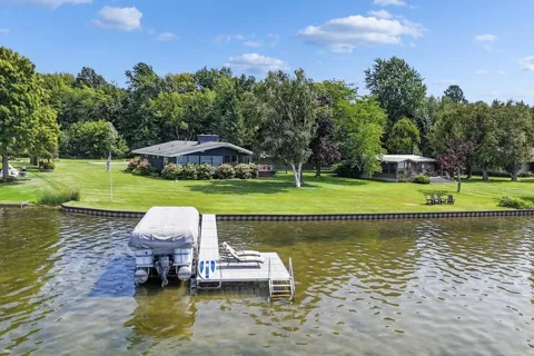 3748 E Duck Lake Road