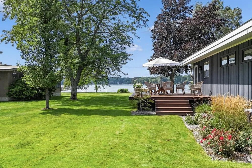 3748 E Duck Lake Road Green Lake Township, MI 49637